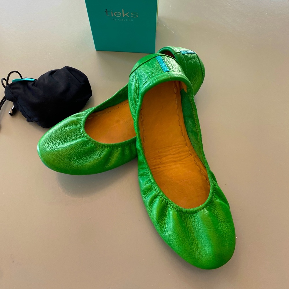 EUC Clover Green Tieks Size 10